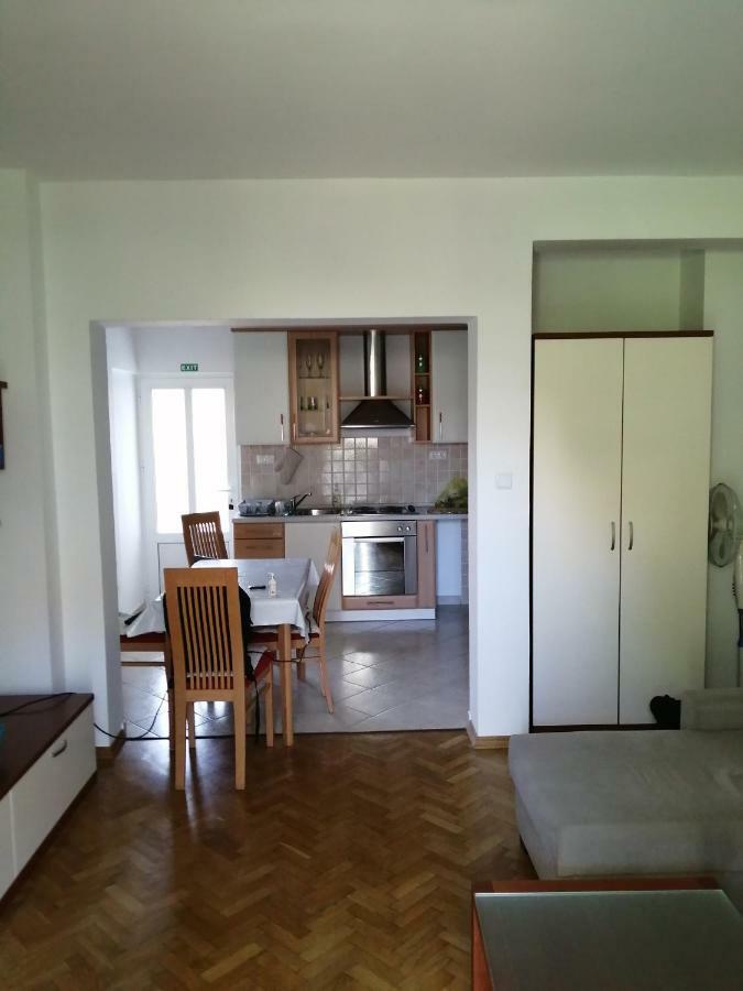 Apartment Rab Town Buitenkant foto